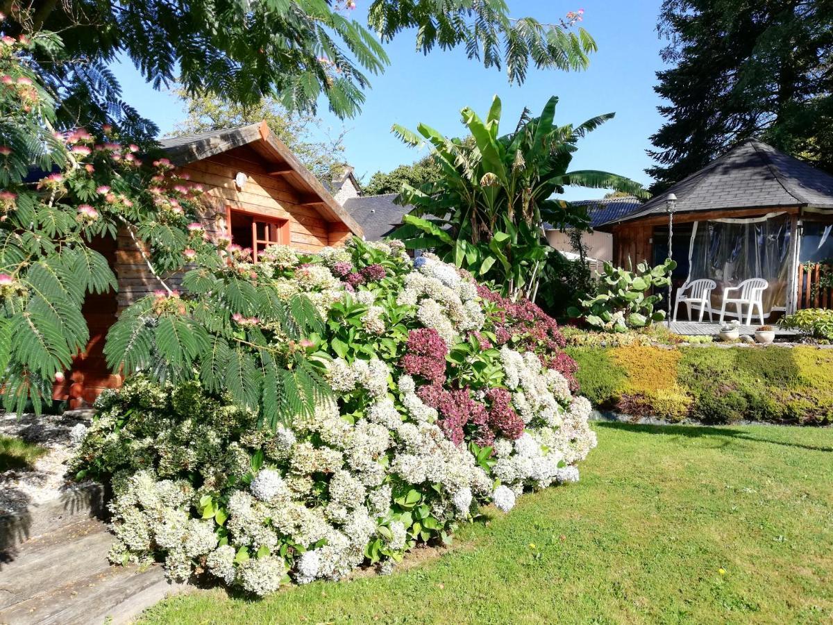 Les Petites Chapelles Bed and Breakfast Saint-Pierre-de-Plesguen Eksteriør billede