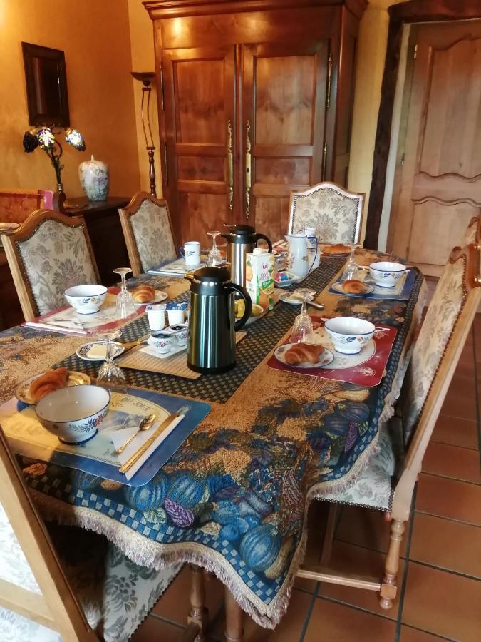 Les Petites Chapelles Bed and Breakfast Saint-Pierre-de-Plesguen Eksteriør billede